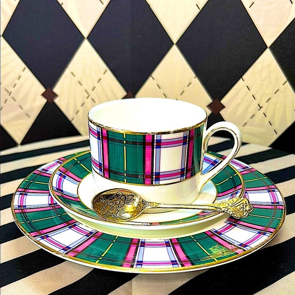 Minton Tartan Royale Trio: Cup, Saucer & Bread Plate – Sophisticated - Picture 5 of 14
